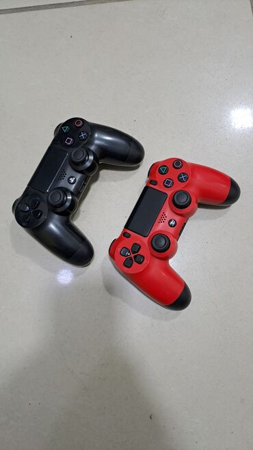 Джойстики оригинал Бу на Sony Playstation 4
Г.Ош