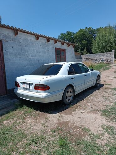 мерз 210: Mercedes-Benz A 210: 2000 г., 2.2 л, Автомат, Дизель