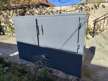 təzə soyuducular: Sərgili soyuducu vitrin (market/kafe/şirniyyat üçün) - Ön hissəsi