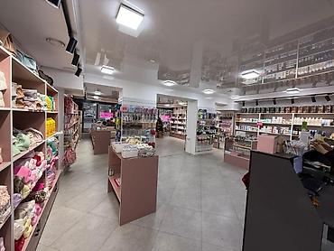 Аренда магазинов: Магазин, Отдельностоящий магазин, 108 м² Без оборудования, С ремонтом, Вода, Канализация, Отопление, 1 линия — 4