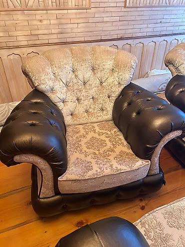 divan ortuk: 🛋️ Divan və kreslo dəsti satılır! 2 ədəd divan, 2 ədəd kreslo və 1 — 4