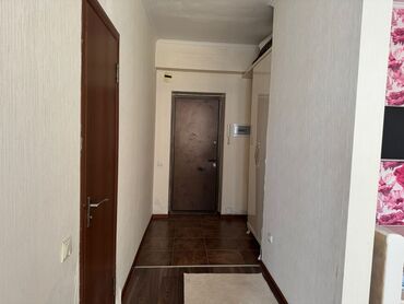 продажа квартир в бишкек: 1 комната, 36 м², Элитка, 3 этаж, Старый ремонт