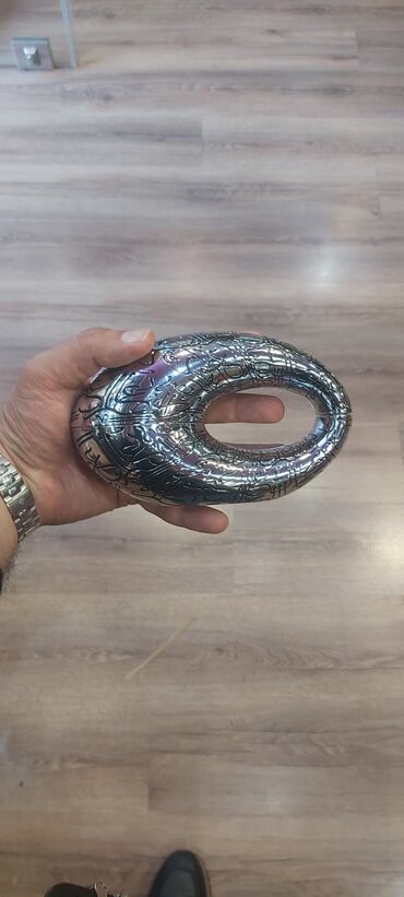 Ətriyyat: Müxtəlif brend və üslublarda ətirlər toplusu optavoy ve perakende — 3