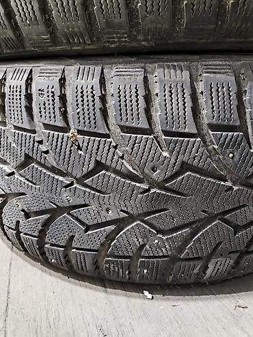 rang: Зимние шины 275/40 r22 (пара без Шипов, пара шипованные), две пары — 2