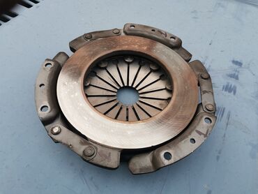 Auto delovi: Korpa kvačila Lada Karavan, Lada Niva i stariji modeli Lada broj — 9