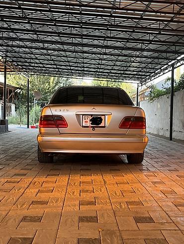 сет 302: Mercedes-Benz E-Class: 2002 г., 3.2 л, Автомат, Бензин, Седан — 6