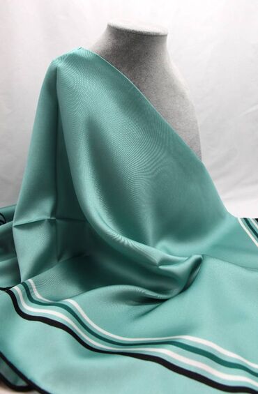 Digər qadın geyimləri: Türkiyə istehsalı olan 90x90 sm olan yaylıqlar. Qiyməti 13 AZN. Əlaqə -da lalafo.az — 6 Digər qadın geyimləri: Türkiyə istehsalı olan 90x90 sm olan yaylıqlar. Qiyməti 13 AZN. Əlaqə — 6