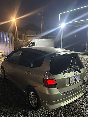 фит приматок: Honda Fit: 2004 г., 1.3 л, Автомат, Бензин, Хэтчбэк — 4