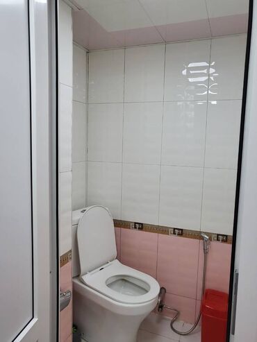 Ofislər: Azadliq metrosunun yaxınlığında təmirli obyekt ümumi sahəsi 110 kv,m — 26