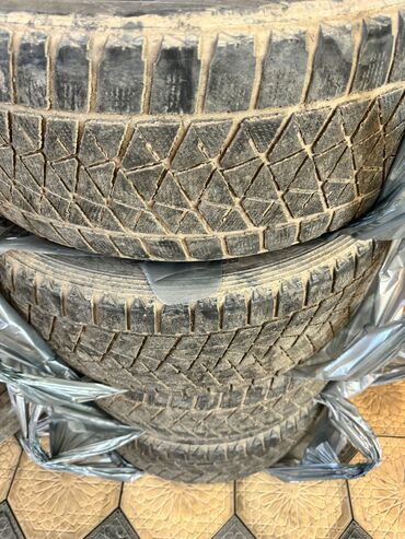 Шины: Шины 235 / 55 / R 18, Зима, Б/у, Комплект, Легковые, Корея, Bridgestone