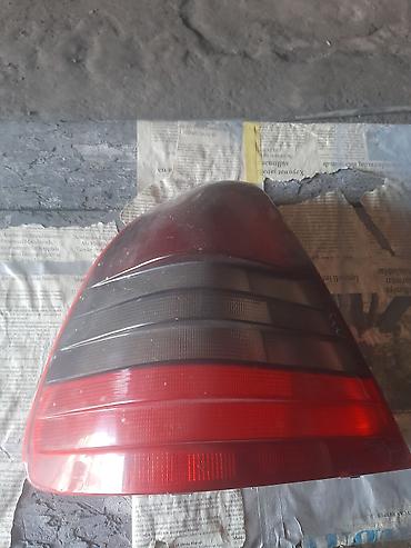 mersedes hissələri: Məhsul: Arxa fənər (stop siqnalı) komplekti Uyğunluq: Mercedes-Benz — 2