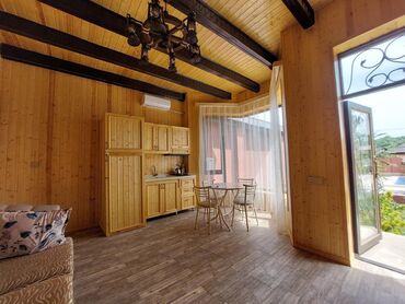 Günlük kirayə evlər: 200 kv. m, 4 otaqlı, Artezian quyusu, Kanalizasiya, Kombi — 14