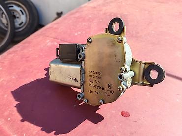 Auto delovi: Motor zadnjeg brisaca Lada 112. Polovno, ocuvano. Skinuto sa — 10