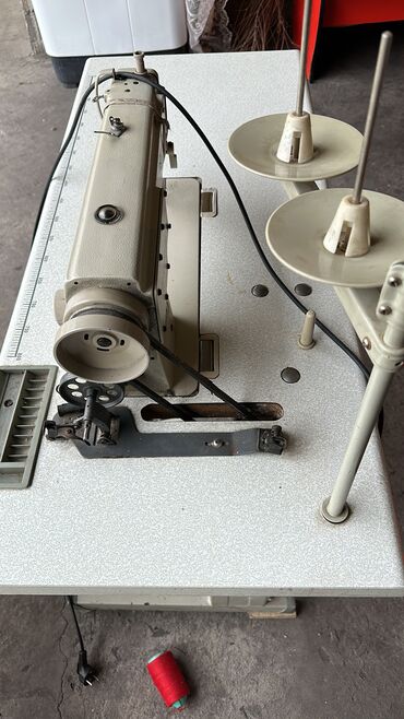 жак швейный машинка: Продаю срочно швейная машынка 5000 4 нитка 8000 т