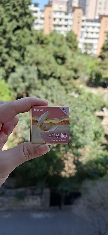 jev cosmetics: Benefit Cosmetics mini allıq kolleksiyası – 2.5 g (0.08 oz) hər biri — 3