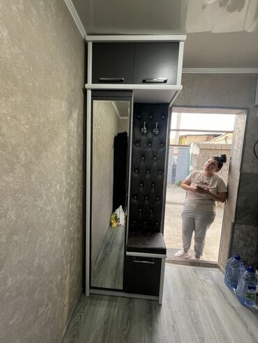 Dolablar: Yeni, Açılan, Düz dolab, Dəhliz dolabı — 8