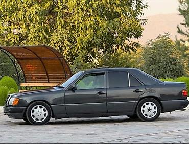 кузов жугили: Mercedes-Benz W124: 1993 г., 2.2 л, Автомат, Бензин, Седан — 3