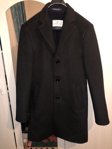 мужские полто: Пальто 1500сомов (сами покупали за 12тыс) кашемир чистый. Пиджак