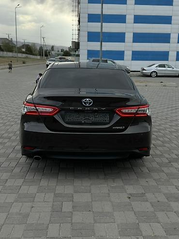 Продажа авто: Toyota Camry: 2018 г., Вариатор, Гибрид, Седан — 5