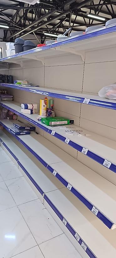 vitrim: Mağaza üçün metal ticarət rəfləri. Çox az işlənmiş və ideal — 3