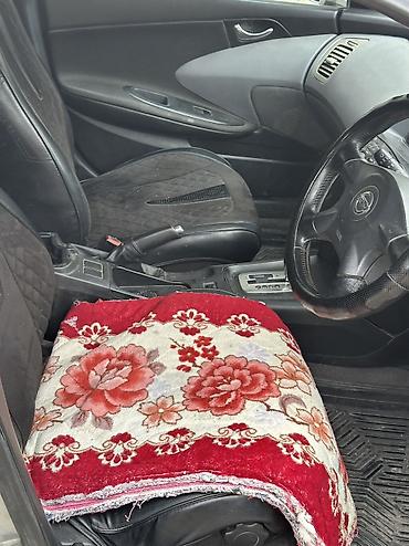 консоль 124: Nissan Primera: 2003 г., 2 л, Вариатор, Бензин, Хэтчбэк — 8