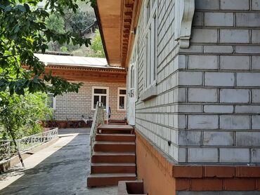 Продажа домов: Дом, 200 м², 12 комнат, Собственник, Старый ремонт at lalafo.kg — 11 Продажа домов: Дом, 200 м², 12 комнат, Собственник, Старый ремонт — 11