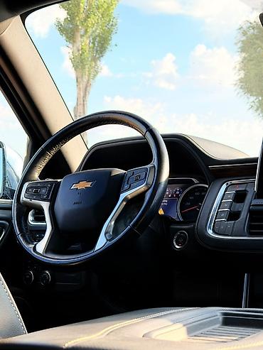 рул: Chevrolet Tahoe: 2021 г., 5.3 л, Автомат, Бензин, Жол тандабас — 4