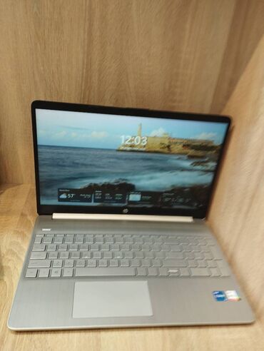 HP: HP 15.6 ", Intel Core i5, 512 GB