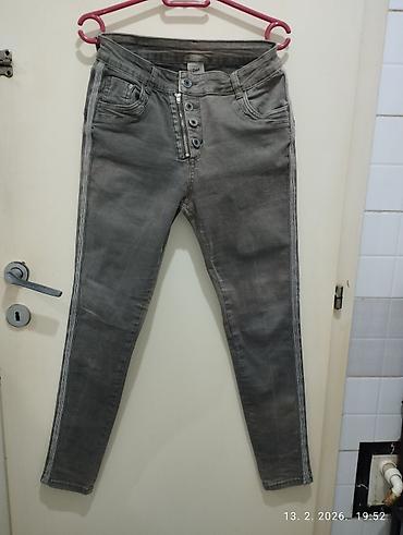 Farmerke: Sive farmerke – slim/skinny kroj - Dužina 98 cm širina struka 39 cm - — 1