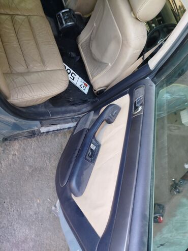 купить грузовые шины: Эшик картасы Mercedes-Benz