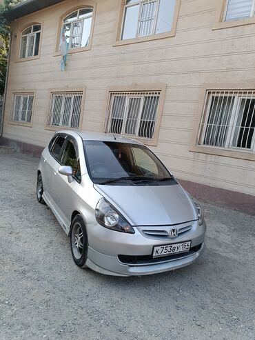армения машина: Honda Fit: 2002 г., 1.3 л, Вариатор, Бензин, Хэтчбэк