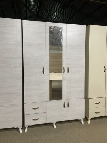 parca skaflar: Açılan, 3 qapılı Düz dolab, Qarderob, paltar dolabı, Azərbaycan