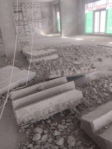 Tikinti işləri: Beton kəsmə ve desme xidməti. Beton kəsmə və desme isderi görürük — 12