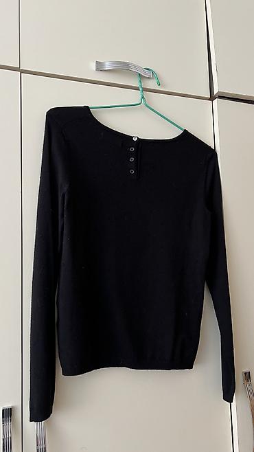 Ziyafət donları: - Məhsul: Oversize T‑shirt - Brend/Qrafika: “NEW ERA” mövzulu çap; ön — 19
