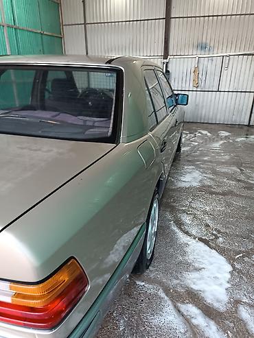man f3000: Mercedes-Benz W124: 1992 г., 3 л, Механика, Бензин, Седан — 10