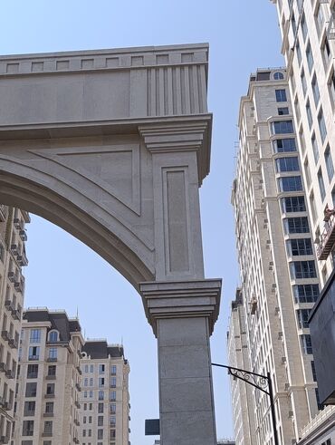 Готовые ступеньки для лестниц: Балясины из камня, выполненные в классическом стиле, идеально подходят — 8