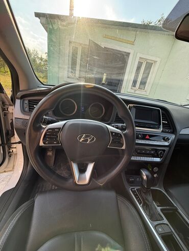 Hyundai: Hyundai Sonata: 2018 г., 2 л, Автомат, Газ, Седан — 3