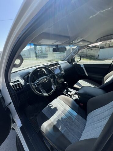 Toyota: Toyota Land Cruiser Prado: 2013 г., 4 л, Автомат, Бензин, Внедорожник — 8