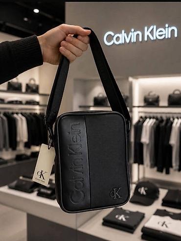 monine torbice: Muške crossbody torbice – premium brendovi Opis: - Elegantne muške — 1