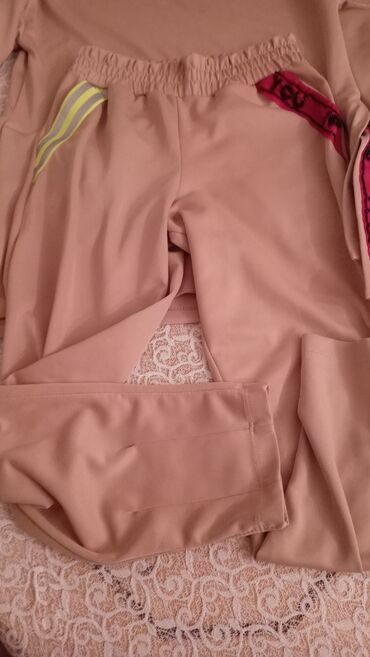 İdman geyimləri: Bej rəngli iki hissəli idman dəsti - Komplekt: uzunqol s6weatshirt və — 1