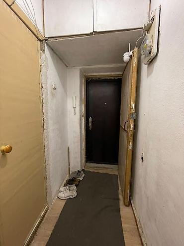 отель бишкек: 2 комнаты, 39 м², 104 серия, 1 этаж, Старый ремонт — 8