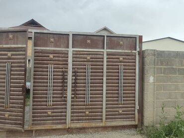 срочно продаю участок газ канализация есть: Дом, 4 м², 3 комнаты, Собственник