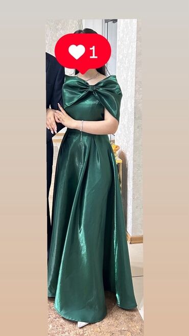 Плащи: Вечернее платье, Макси, Zara, S (EU 36), M (EU 38)