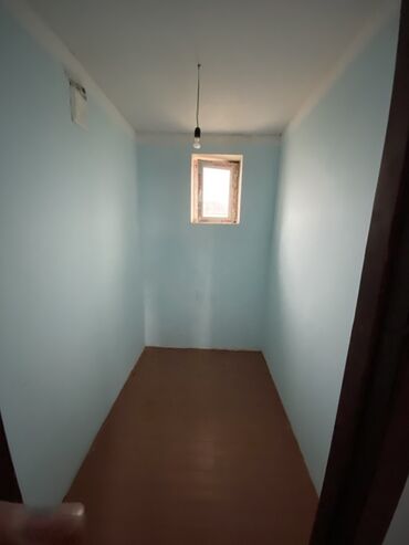 Həyət evləri və villaların satışı: 3 otaqlı, 81 kv. m, Kredit yoxdur, Orta təmir — 8