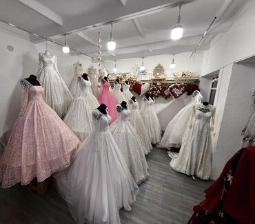 Toy paltarları: Hazır Biznes Satılır! Müxtəlif üslublarda və ölçülərdə gəlinliklər — 16