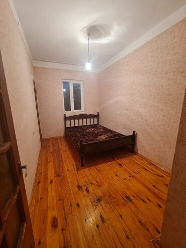 Uzunmüddətli kirayə mənzillər: Kirayə verilir: Sumqayıtın ən prestijli yerində 10 cü mikrayon orta — 5