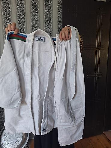 12 yas: Judo/Karate geyimleri:10-15 yaş arası uşaqlar üçündür.dəsti 25 azn.(2 — 7