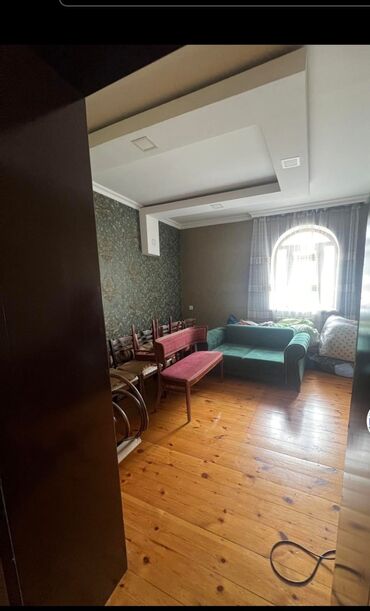 Həyət evləri və villaların satışı: Binəqədi qəs. 6 otaqlı, 180 kv. m, Kredit yoxdur, Orta təmir — 8