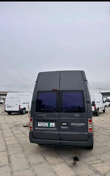 Ford: Ford Transit: 2.2 l | 2011 il Van/Minivan — 5