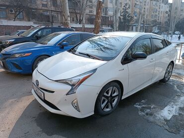 японцы: Toyota Prius: 2017 г., 1.8 л, Типтроник, Гибрид